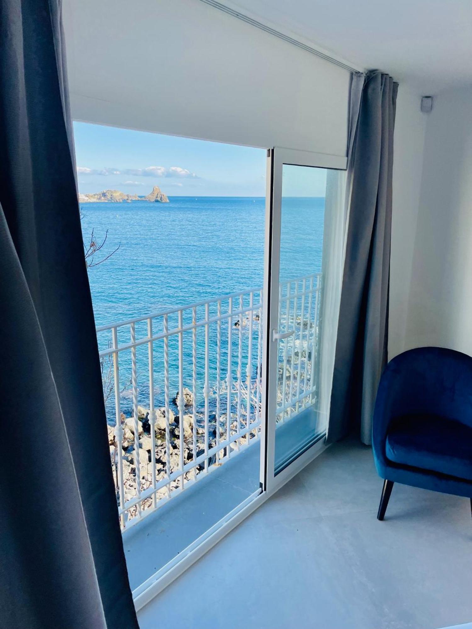 Villa La Finestra Sul Mare à Aci Castello Extérieur photo
