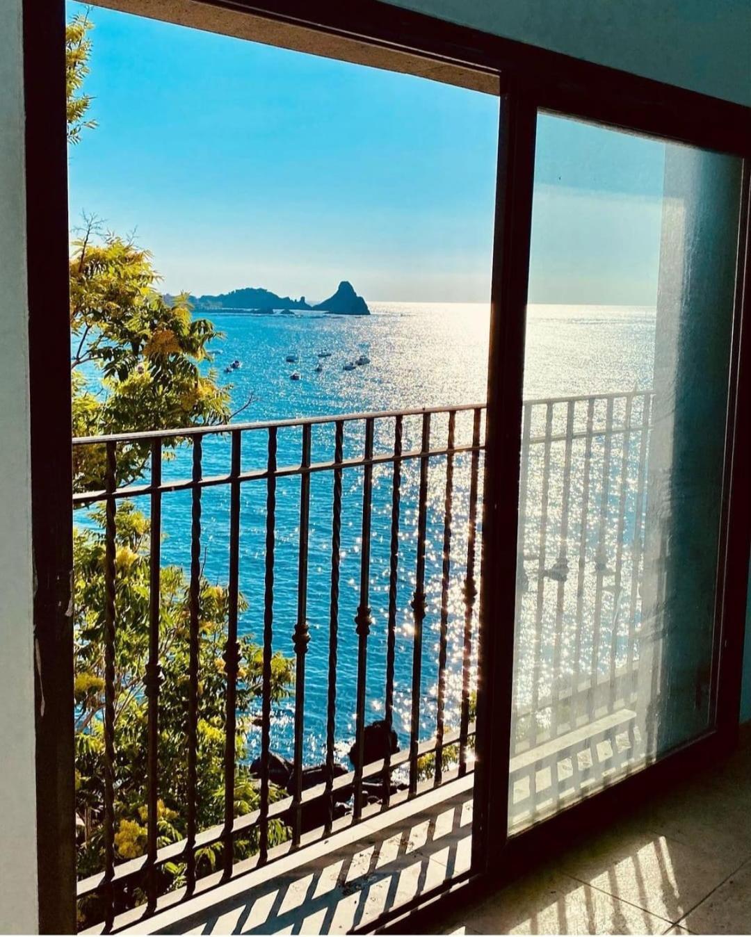 Villa La Finestra Sul Mare à Aci Castello Extérieur photo